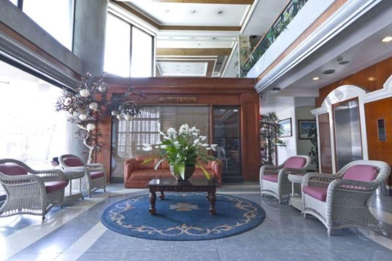 Richmond Plaza Hotel Tabok Kültér fotó